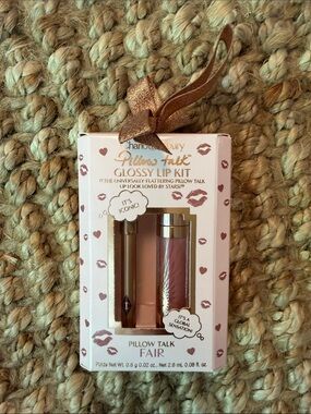 Charlotte Tilbury Pillow Talk Glossy Lip Kit - Fair (rosy nude)